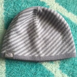🦊 2 for $15 - EUC North Face beanie winter hat